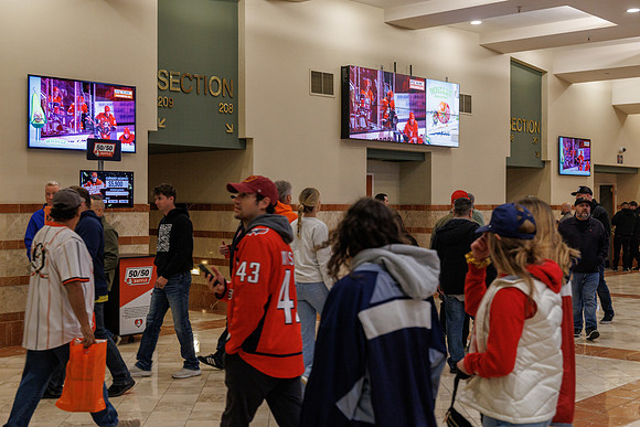 031125_ANAHEIM_DUCKS_0969