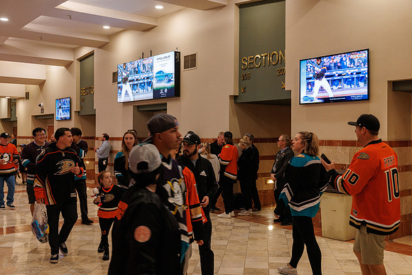 101624_ANAHEIM_DUCKS_0106