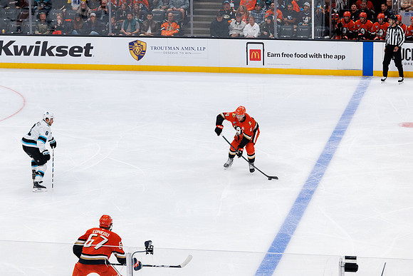 101624_ANAHEIM_DUCKS_0573
