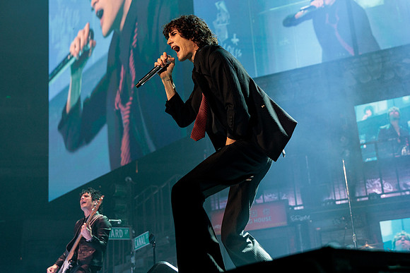 100926_HONDA_CENTER_RMR16832