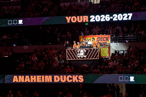 100426_ANAHEIM_DUCKS_RMR16127