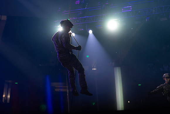 091226_HONDA_CENTER_AD0018