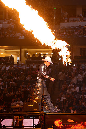 091226_HONDA_CENTER_AD0006