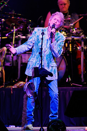 040325_GROVE_OF_ANAHEIM_063