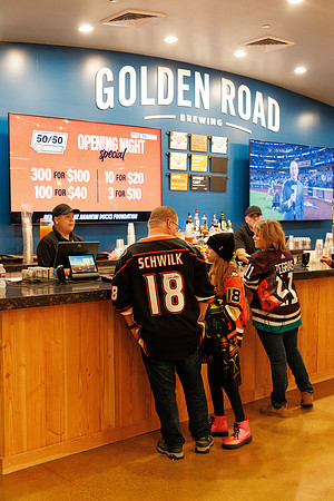 101624_ANAHEIM_DUCKS_0010