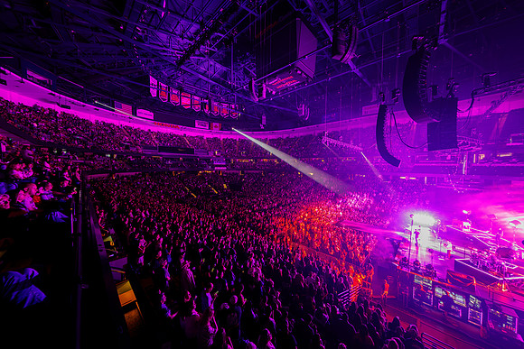 100226_HONDA_CENTER_RMR36139