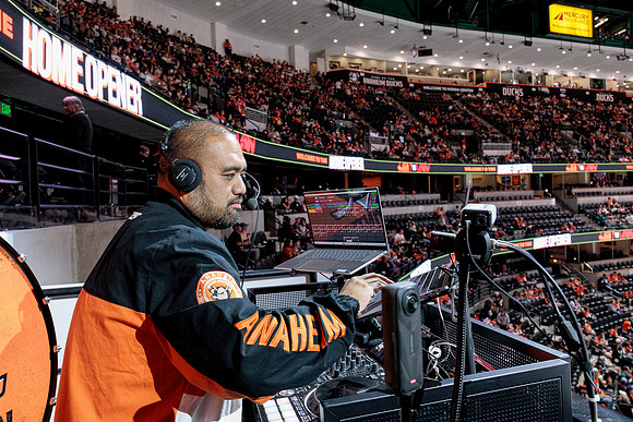 100426_ANAHEIM_DUCKS_RMR15222