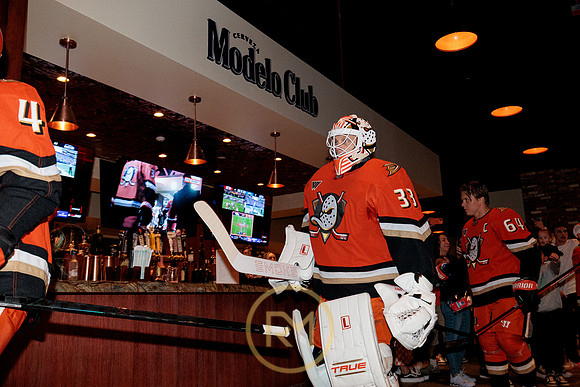 100426_ANAHEIM_DUCKS_RMR15189