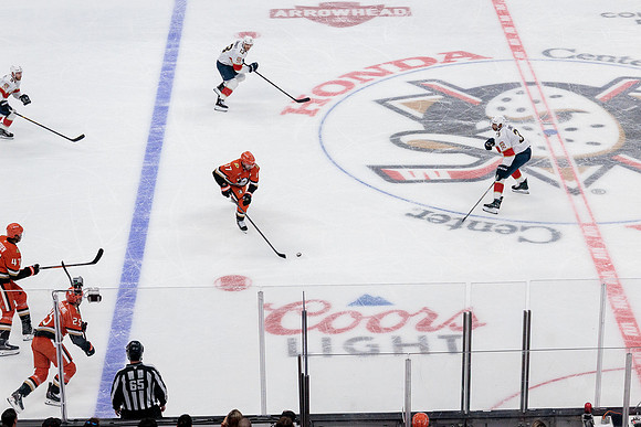 100426_ANAHEIM_DUCKS_RMR18587