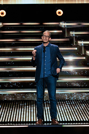 081124_HONDA_CENTER_0223