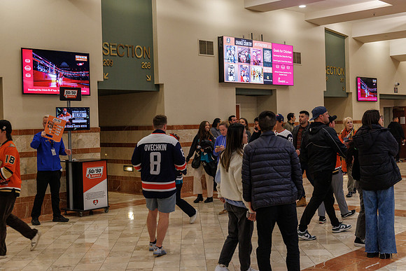 031125_ANAHEIM_DUCKS_0854