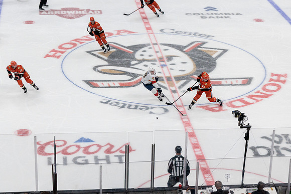 100426_ANAHEIM_DUCKS_RMR11924