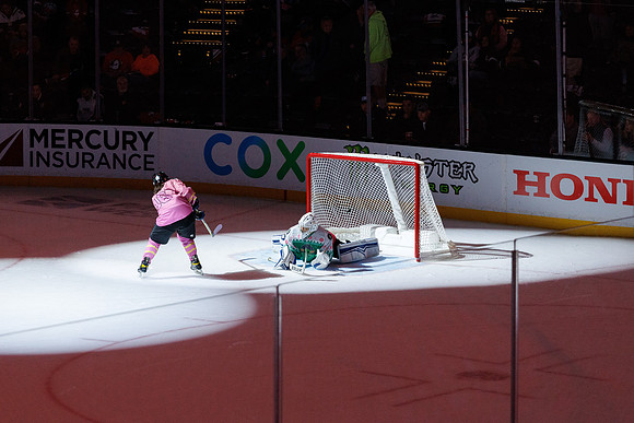 101624_ANAHEIM_DUCKS_0541