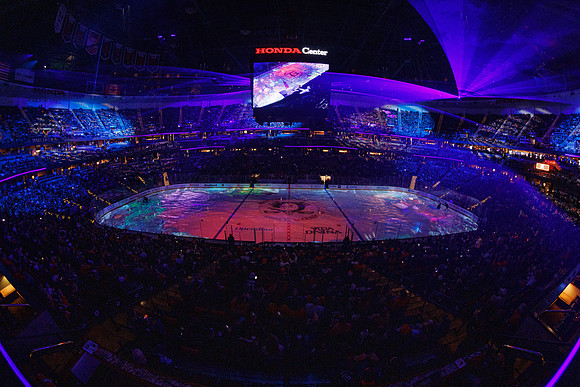 101624_ANAHEIM_DUCKS_0823
