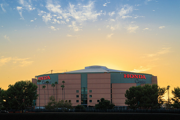 100524_HONDA_CENTER_0026