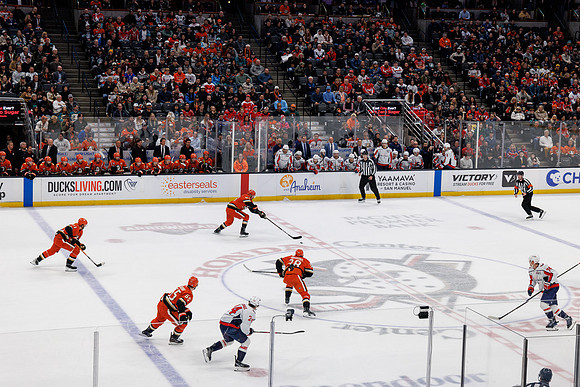 031125_ANAHEIM_DUCKS_1129