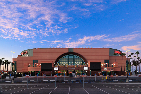 100524_HONDA_CENTER_0043