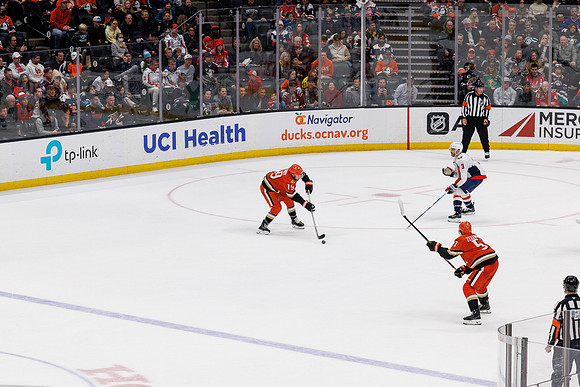 031125_ANAHEIM_DUCKS_1358
