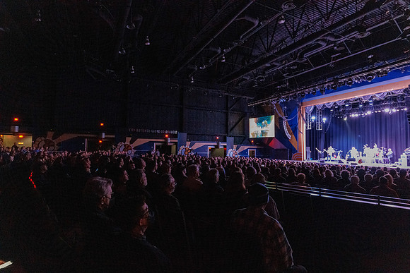 040325_GROVE_OF_ANAHEIM_091