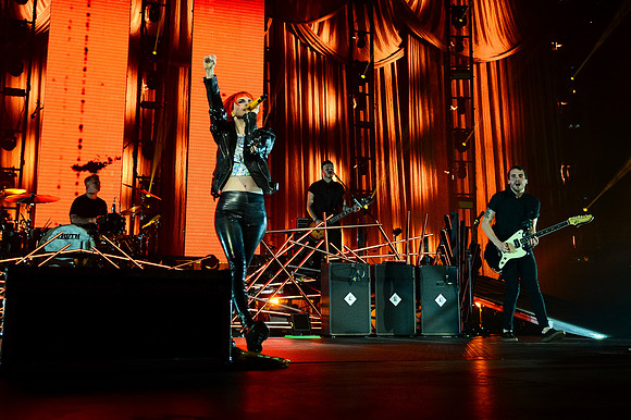101913_HONDA_CENTER_0224
