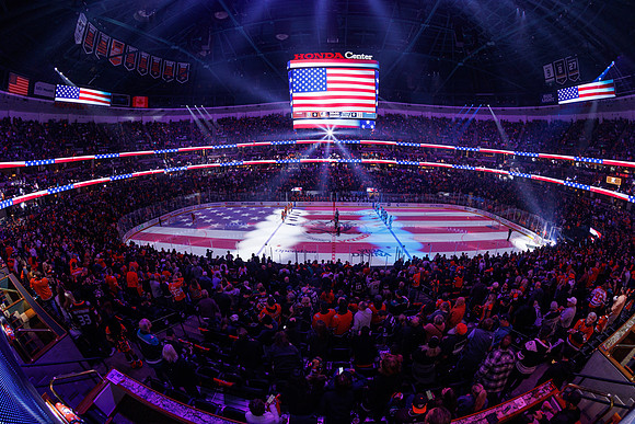 101624_ANAHEIM_DUCKS_0864