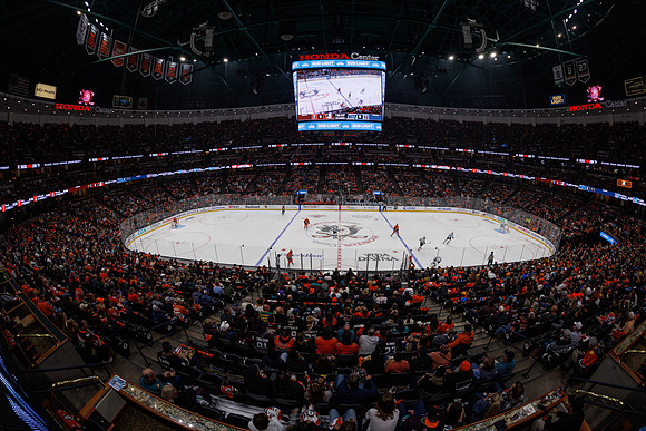 101624_ANAHEIM_DUCKS_0872