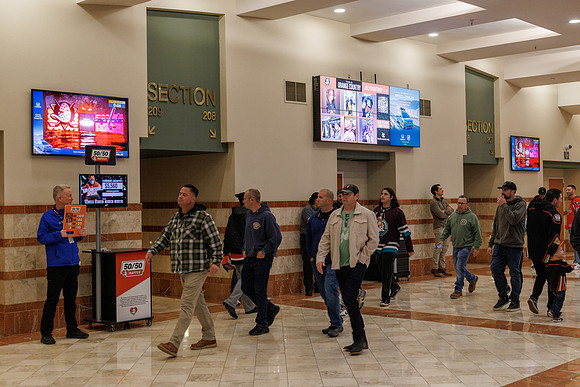 031125_ANAHEIM_DUCKS_0839