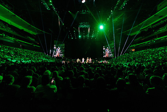 081024_HONDA_CENTER_0019