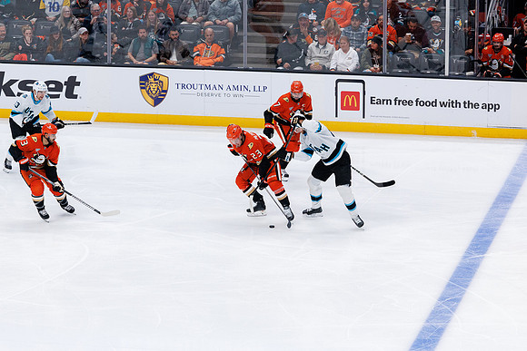 101624_ANAHEIM_DUCKS_0564
