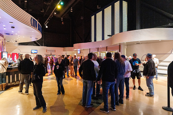 040325_GROVE_OF_ANAHEIM_018