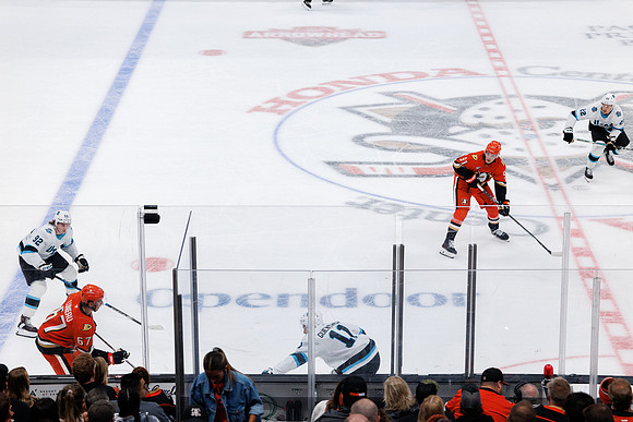 101624_ANAHEIM_DUCKS_0499