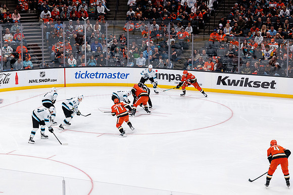 101624_ANAHEIM_DUCKS_0554