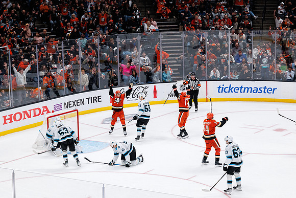 101624_ANAHEIM_DUCKS_0623