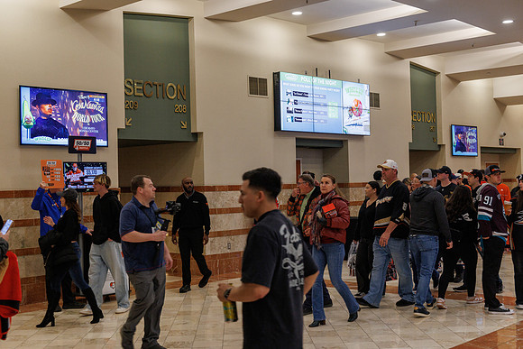 031125_ANAHEIM_DUCKS_0772
