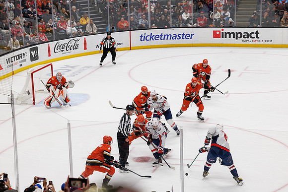 031125_ANAHEIM_DUCKS_1103