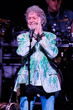 040325_GROVE_OF_ANAHEIM_027