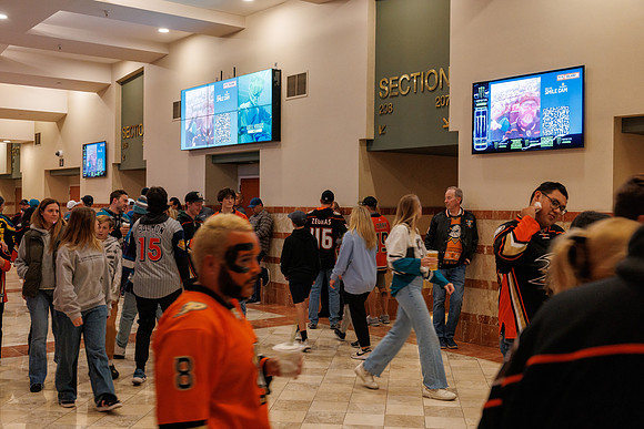 101624_ANAHEIM_DUCKS_0266
