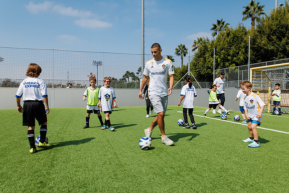 092224_AMERICAN_EXPRESS_RM_0101