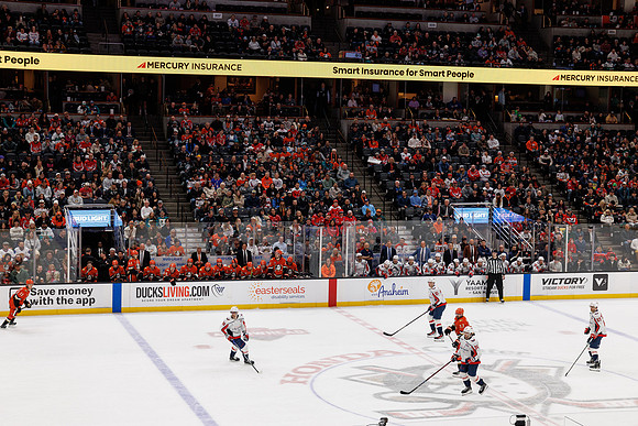 031125_ANAHEIM_DUCKS_1074