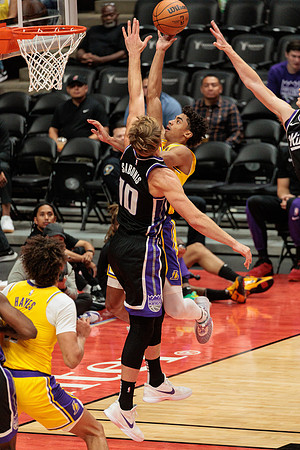 101123_HONDA_CENTER_0049