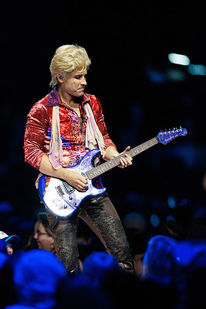 081024_HONDA_CENTER_0025