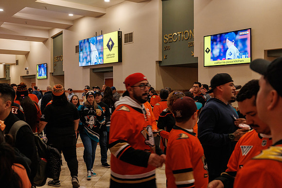 101624_ANAHEIM_DUCKS_0129