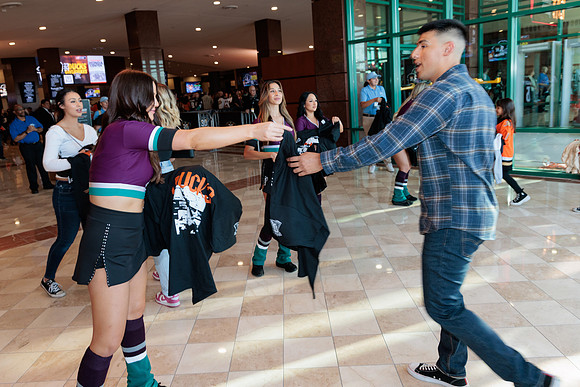 101523_ANAHEIM_DUCKS_0074
