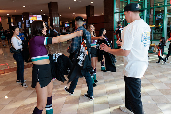 101523_ANAHEIM_DUCKS_0075