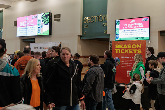 101523_ANAHEIM_DUCKS_0199
