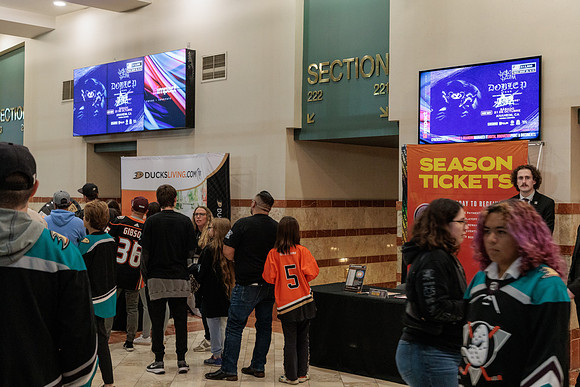 101523_ANAHEIM_DUCKS_0203