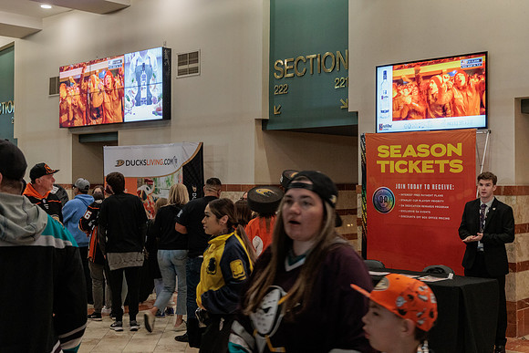 101523_ANAHEIM_DUCKS_0206