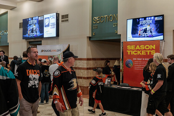 101523_ANAHEIM_DUCKS_0222