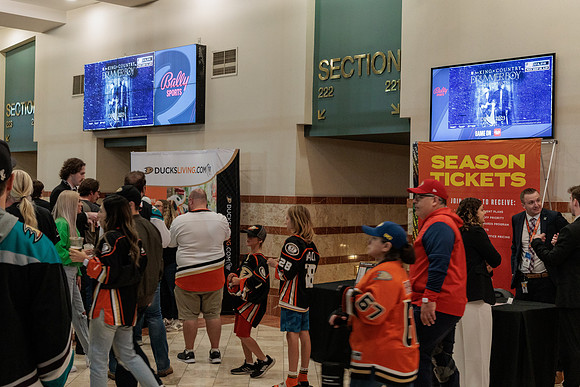 101523_ANAHEIM_DUCKS_0224