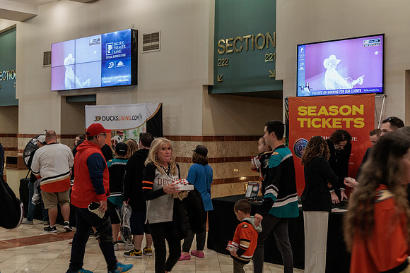 101523_ANAHEIM_DUCKS_0230